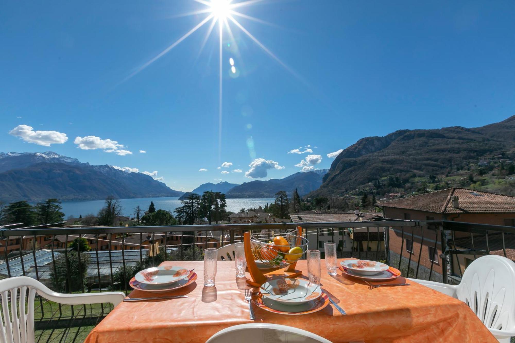 Il Panorama Di Forster Lägenhet Menaggio Exteriör bild